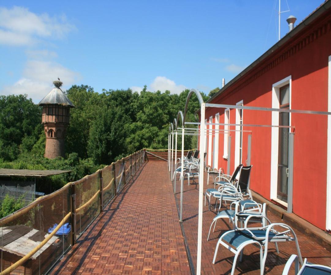 Landhotel Storchenkrug Ruhstadt Экстерьер фото
